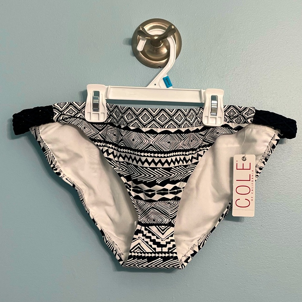 NWT Cole Women’s Large Black and White Bathing Suit Bikini Bottom